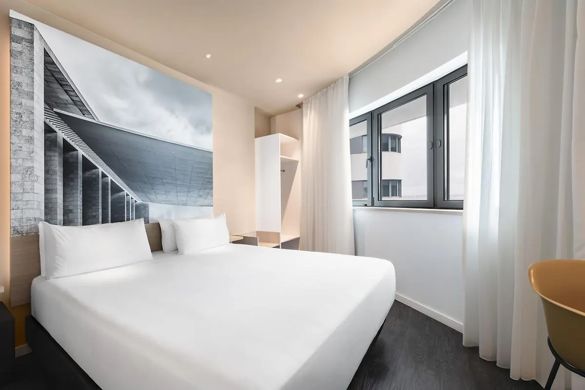 Ikonik Lisboa Hotel