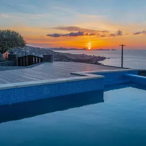 https://villa-sunrise-view-by-madeira-sun-travel.madeira-islandshotels.com