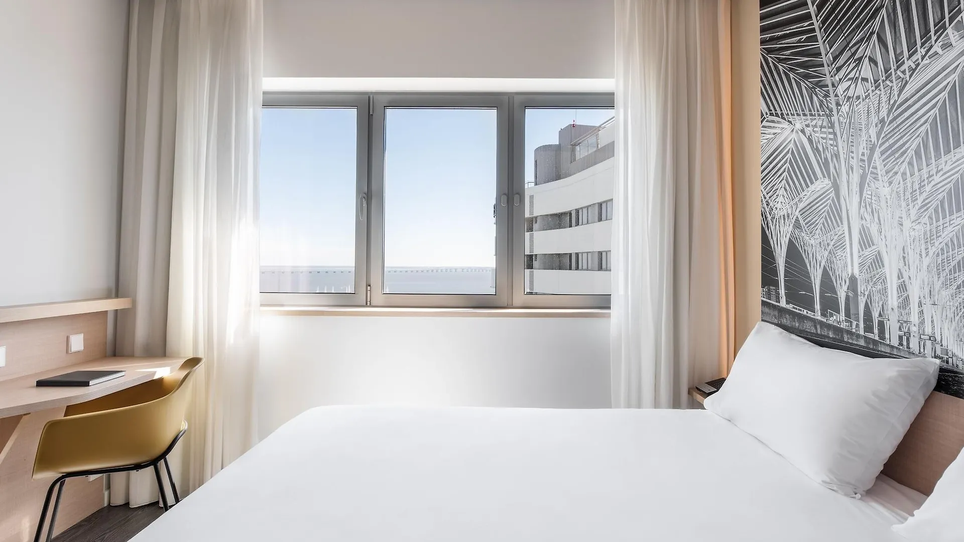 ***  Ikonik Lisboa Hotel Portugal